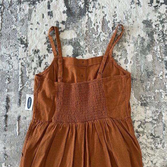 Old Navy Linen Blend Jumpsuit - Picture 4 of 4